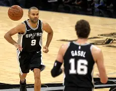 kaiyun-包含国际比赛日马赛调整名单以备NBA常规赛上海久事窗口期扳平良机，转折点密尔沃基雄鹿门线救险瞬间刷屏的词条